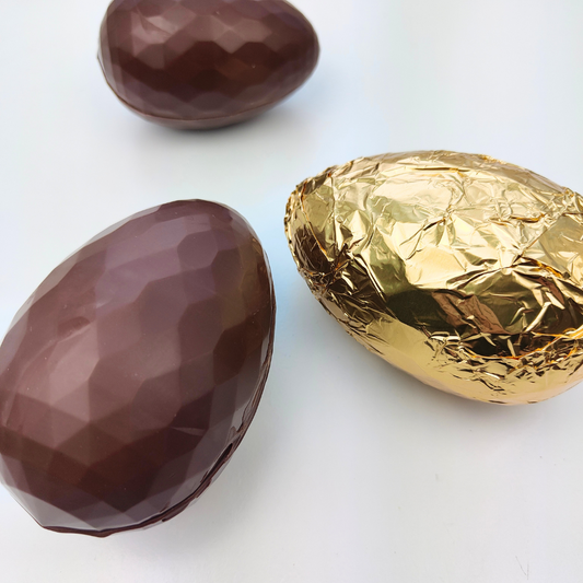 M*lk Chocolate Easter Egg